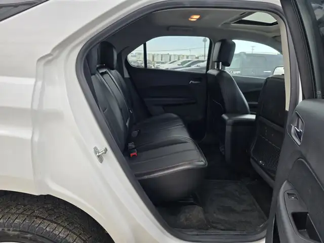 2017 Chevrolet Equinox Premier AWD - Photo 18