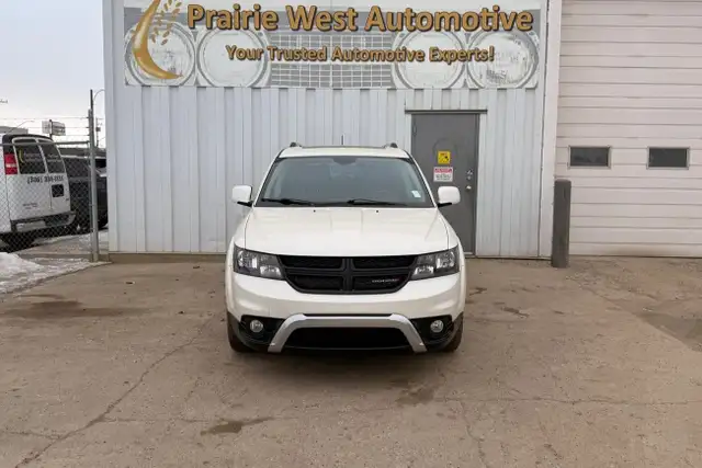 2017 Dodge Journey Crossroad AWD - Photo 2