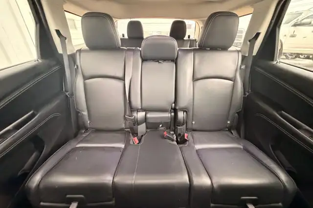 2017 Dodge Journey Crossroad AWD - Photo 16