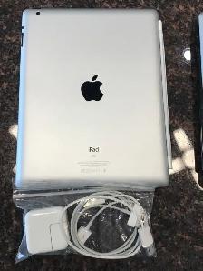 IPAD GENERATION 2 WITH BLUETOOTH KEYBOARD