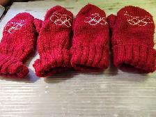 Olympic 2010 Vancouver red mittens 2 pr L S