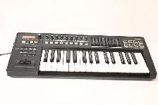 Synthesizer Roland A-300 Pro Keyboard Controller USED in working - Photo 1
