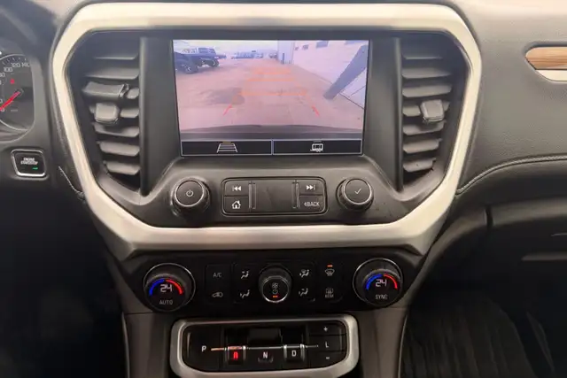 2020 GMC Acadia SLE AWD - Photo 22