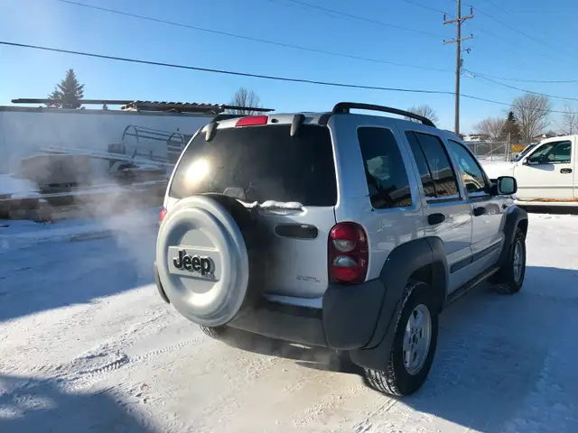 2005 Jeep Liberty Sport -- Safetied - Photo 4