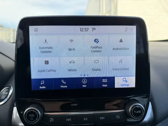 2022 Ford EcoSport | Clean Carfax | Low Mileage | - Photo 16