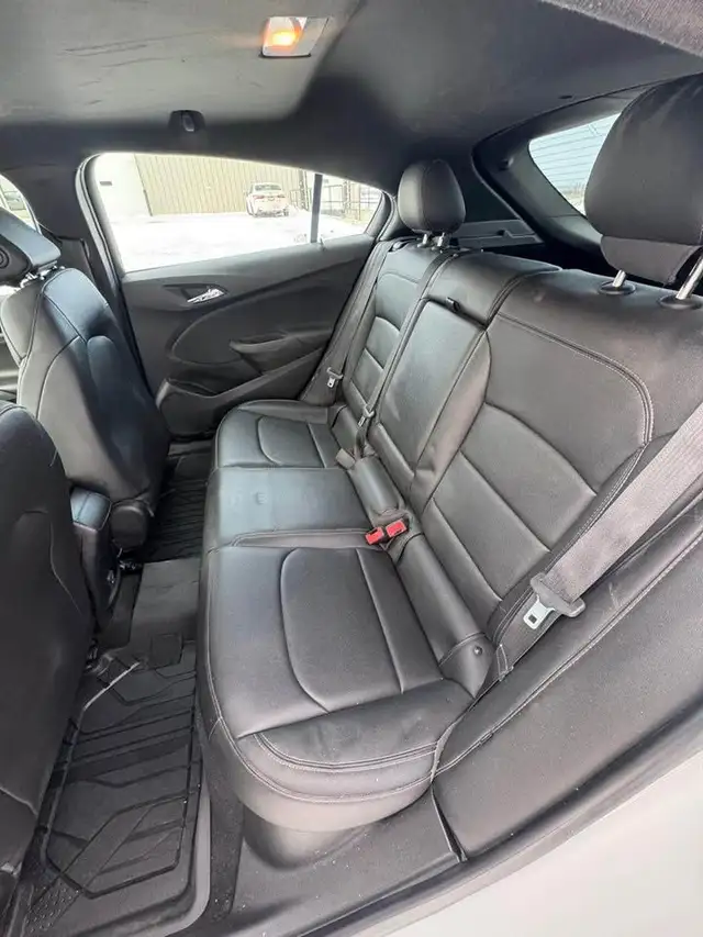 2019 Chevrolet Cruze Premier RS - Photo 12