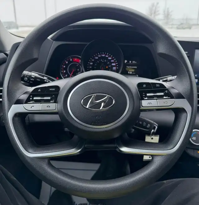 2021 Hyundai Elantra Essential - Photo 13