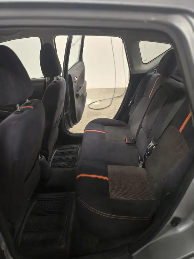 2015 (safetied) Nissan Versa Note SR - Photo 8