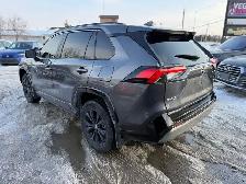 2023 Toyota RAV4 Hybrid SE AWD - Photo 4