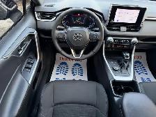 2023 Toyota RAV4 Hybrid SE AWD - Photo 11