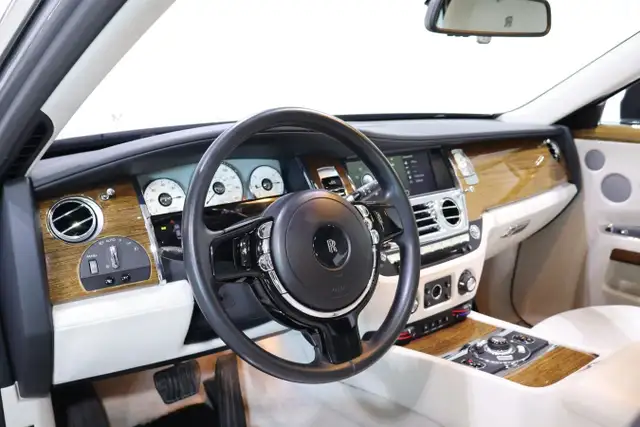 2013 Rolls Royce Ghost EXTENDED WHEEL BASE - Photo 17