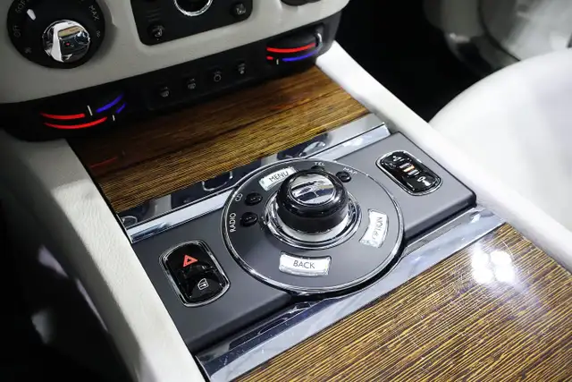 2013 Rolls Royce Ghost EXTENDED WHEEL BASE - Photo 24