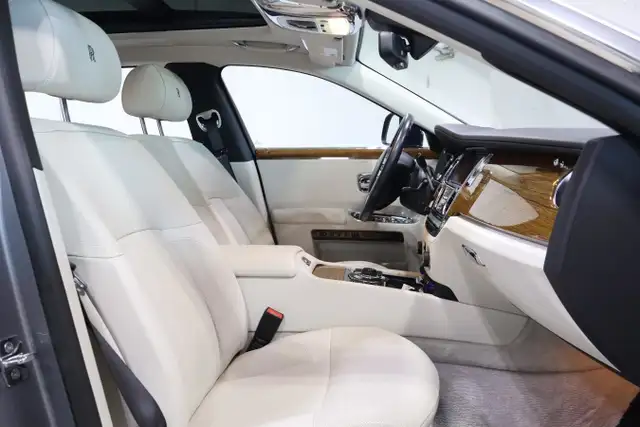 2013 Rolls Royce Ghost EXTENDED WHEEL BASE - Photo 28