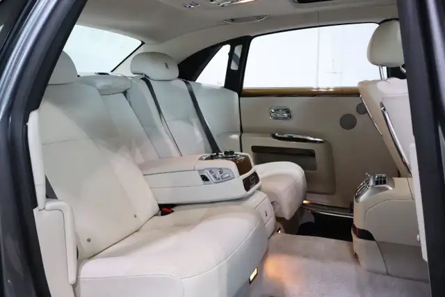 2013 Rolls Royce Ghost EXTENDED WHEEL BASE - Photo 32