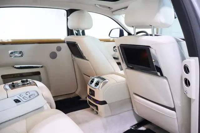 2013 Rolls Royce Ghost EXTENDED WHEEL BASE - Photo 33