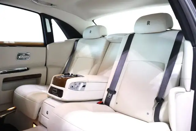 2013 Rolls Royce Ghost EXTENDED WHEEL BASE - Photo 40