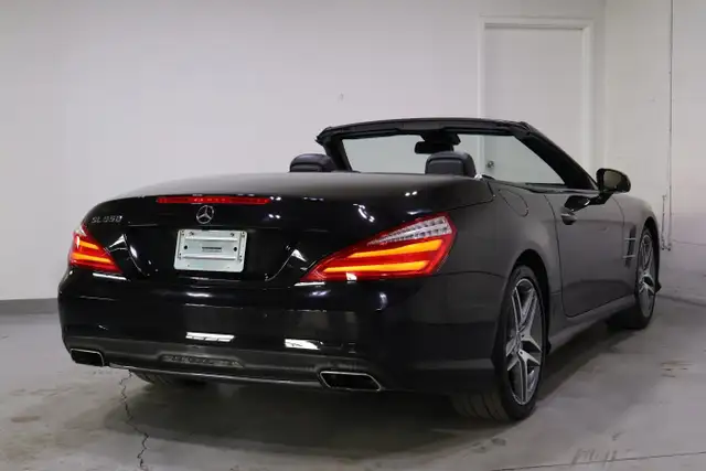 2013 Mercedes-Benz SL-Class SL 550 - Photo 6