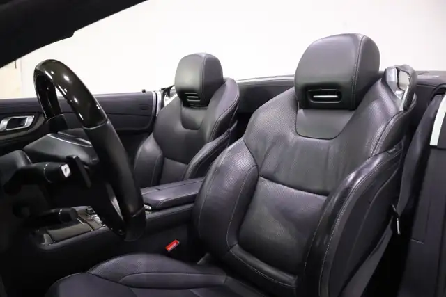 2013 Mercedes-Benz SL-Class SL 550 - Photo 16