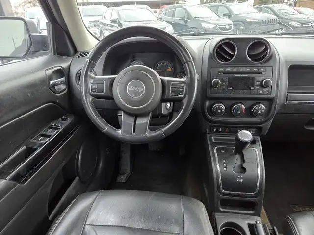 Jeep Patriot High Altitude 2017 HIGH ALTITUDE CUIR TOIT 4X4 MAGS - Photo 14