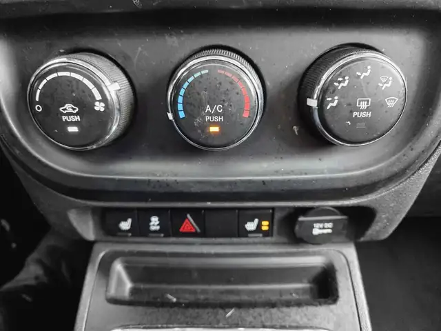 Jeep Patriot High Altitude 2017 HIGH ALTITUDE CUIR TOIT 4X4 MAGS - Photo 20