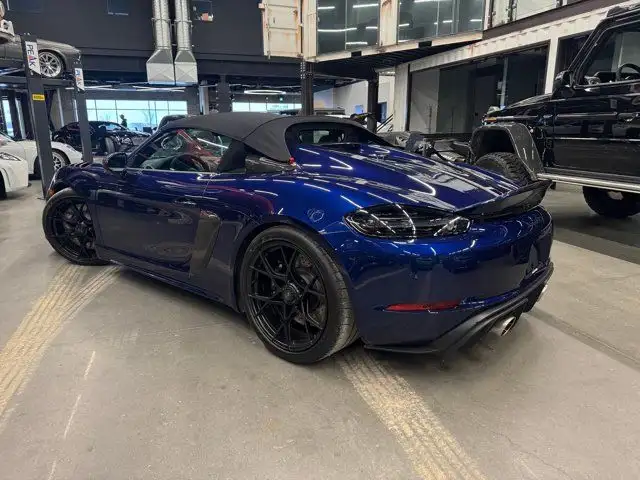 2025 Porsche 718 Spyder RS | Weissach Package | Carbon Bucket - Photo 3