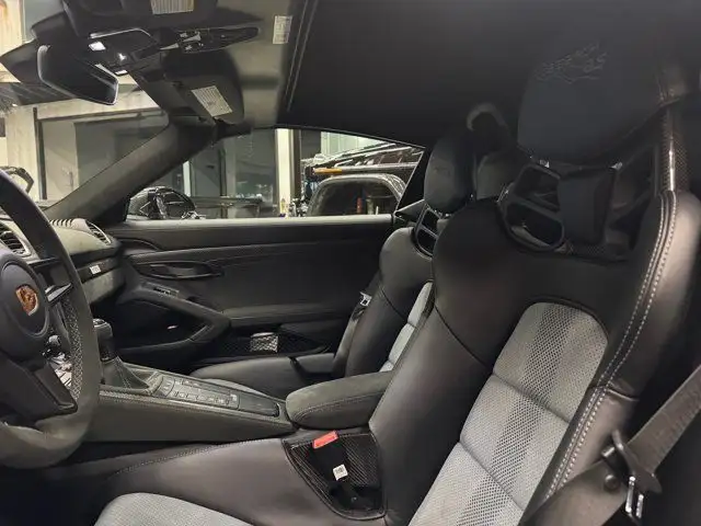 2025 Porsche 718 Spyder RS | Weissach Package | Carbon Bucket - Photo 5