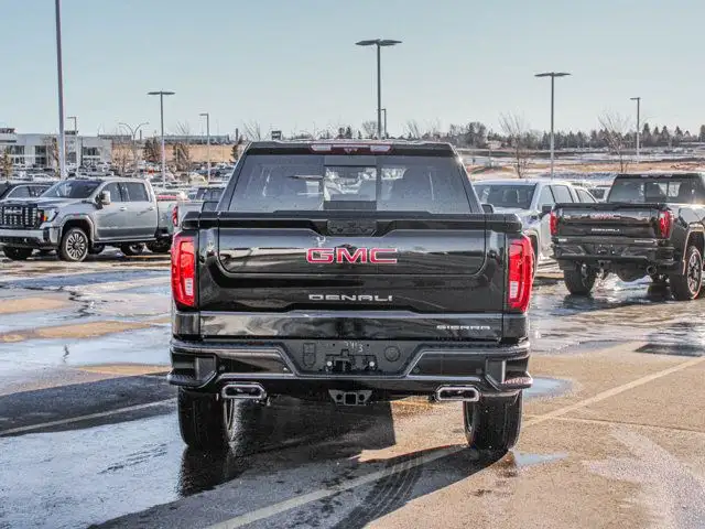 2026 GMC Sierra 1500 Denali - Photo 7