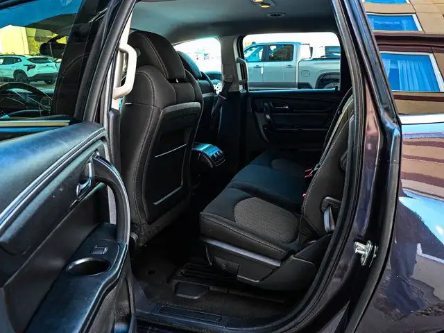 2015 Chevrolet Traverse LT 3.6L True North Edition - Photo 26