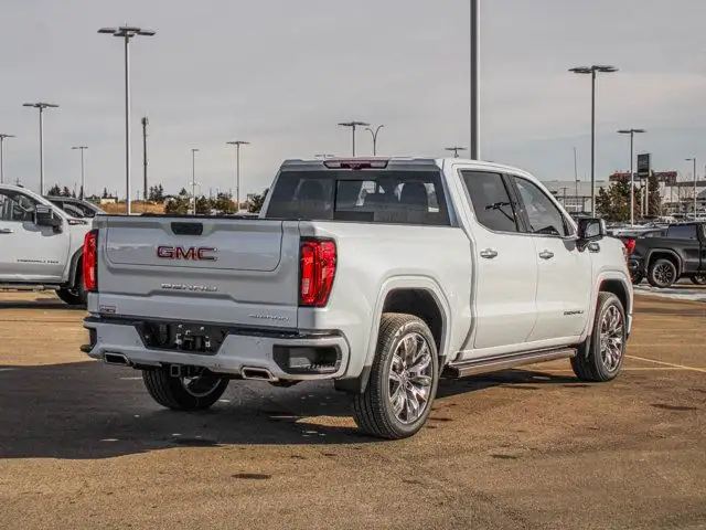 2026 GMC Sierra 1500 Denali - Photo 9