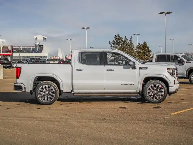2026 GMC Sierra 1500 Denali - Photo 10