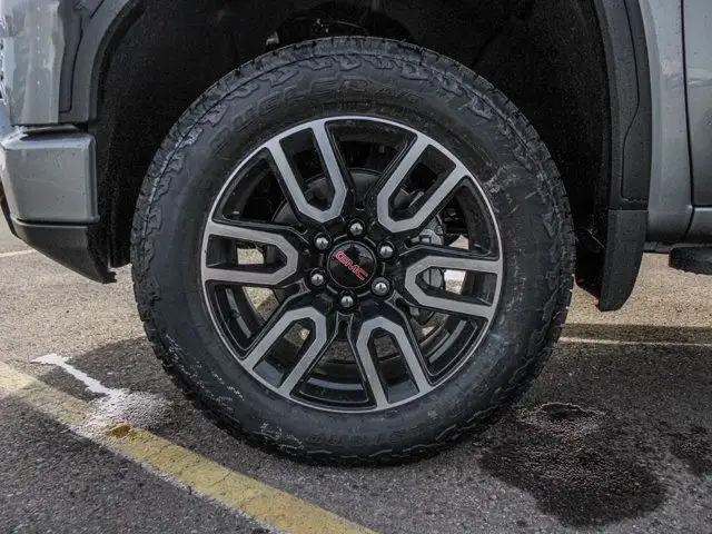 2026 GMC Sierra 1500 AT4 - Photo 13