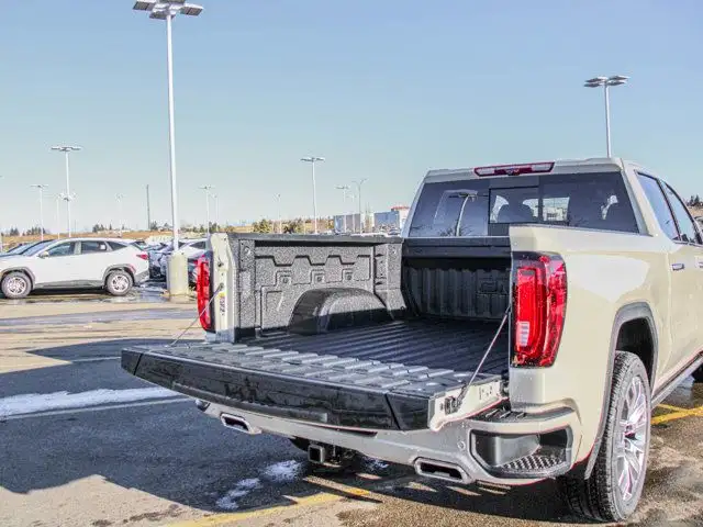 2026 GMC Sierra 1500 Denali - Photo 8