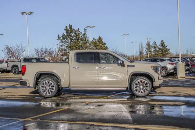 2026 GMC Sierra 1500 Denali - Photo 10