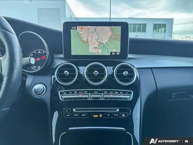 2018 Mercedes-Benz C-Class C 300 | HEATED SEATS & STEERING - Photo 17