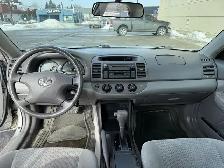 2004 Toyota Camry LE - Photo 8