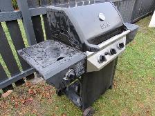 Master Forge 4 burner BBQ / Grill - All burners work good.