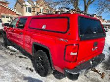 2014 GMC Sierra in excellent shape  no rust - Photo 3