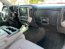 2014 GMC Sierra in excellent shape  no rust - Photo 9