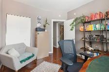 Beautifully Updated 2bdrm Condo close to all Major Conveniences! - Photo 9