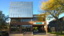 $850/mo – Private Corner Office for Lease – Hurontario/Queensway