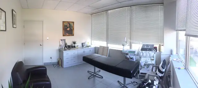 $850/mo – Private Corner Office for Lease – Hurontario/Queensway - Photo 6