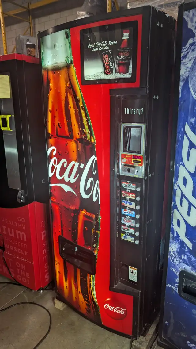 Vending Machine Warehouse SALE - Photo 9