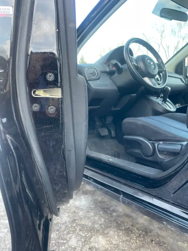 Mazda 2. 2011 - Photo 5