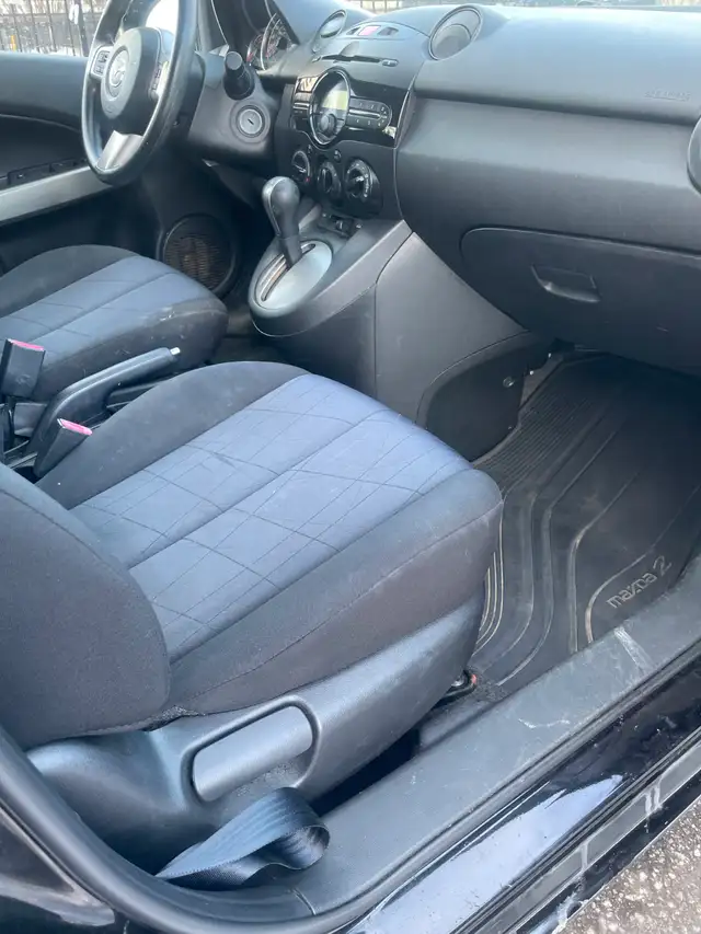 Mazda 2. 2011 - Photo 6