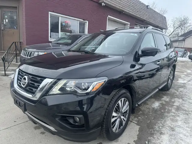 2019 Nissan Pathfinder SL NEW SAFETY CLEAN TITLE 7 PASSENGERS