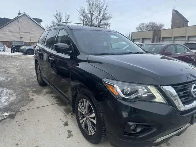 2019 Nissan Pathfinder SL NEW SAFETY CLEAN TITLE 7 PASSENGERS - Photo 2