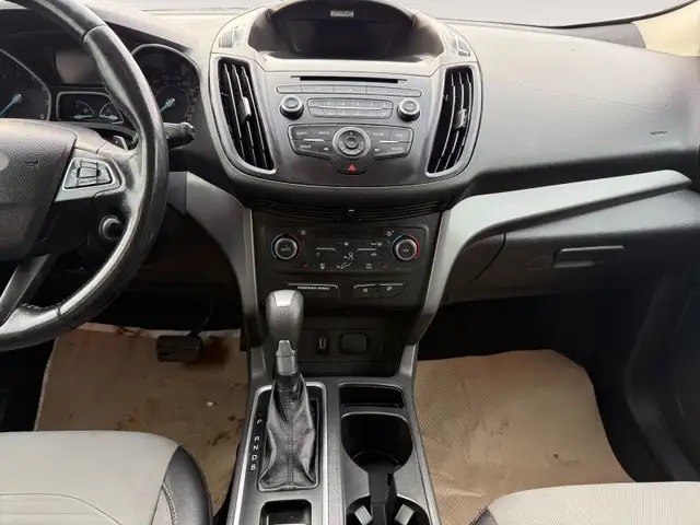 2017 Ford Escape - Photo 10