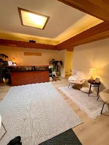 Room for Rent in Established RMT Wellness Space - Photo 2