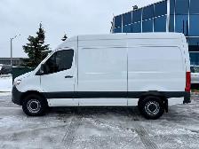 2021 Mercedes-Benz Sprinter Van 144WB - LEATHER - ONLY 83K! - Photo 3