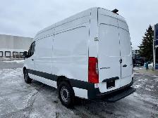 2021 Mercedes-Benz Sprinter Van 144WB - LEATHER - ONLY 83K! - Photo 11